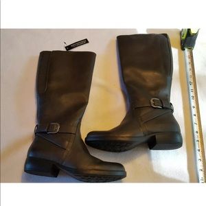Woman's Bon Ton Relativity Tall Dark Brown Boots